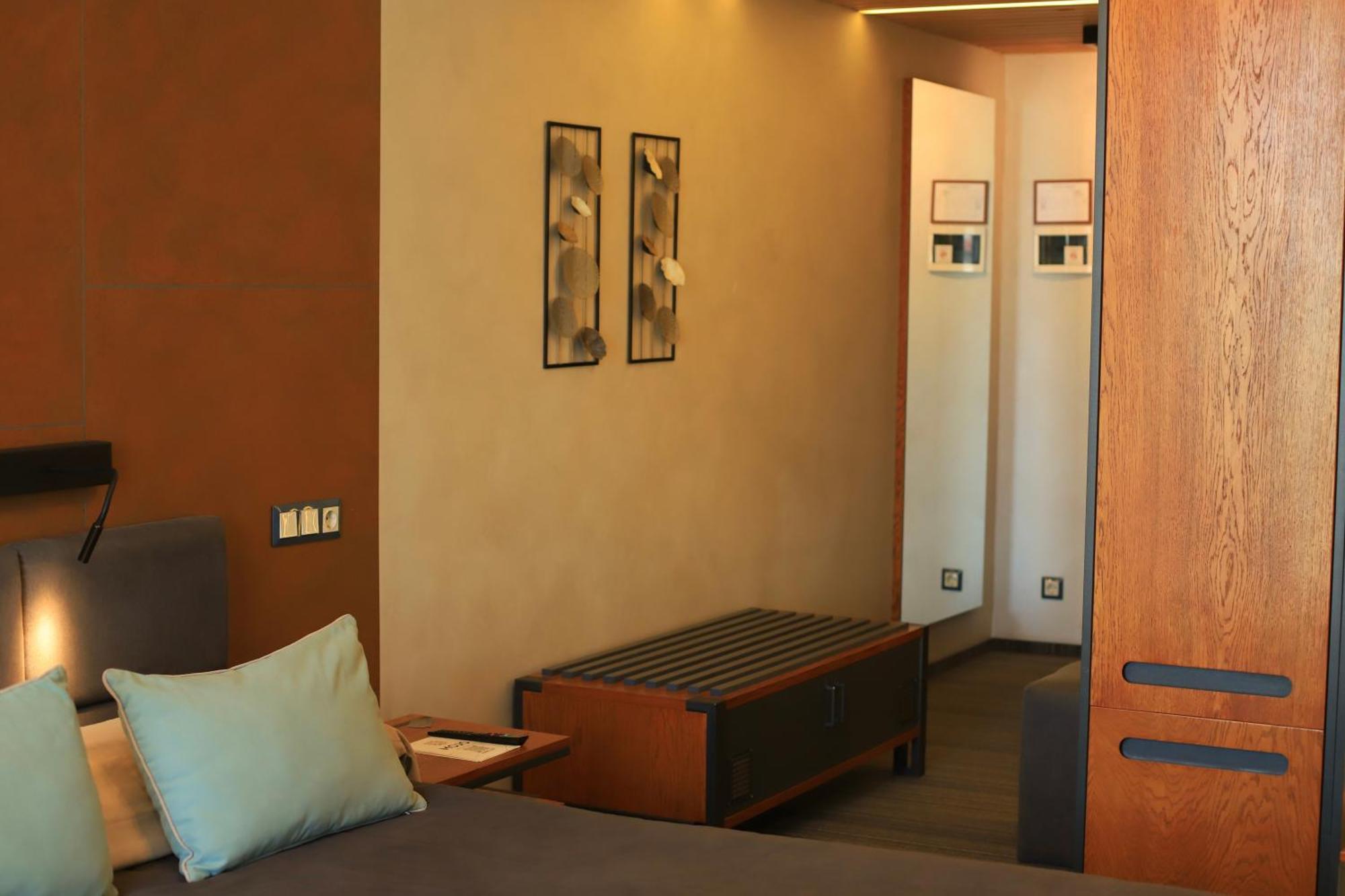 Mojo Hall Hotel Lutsk Exterior photo